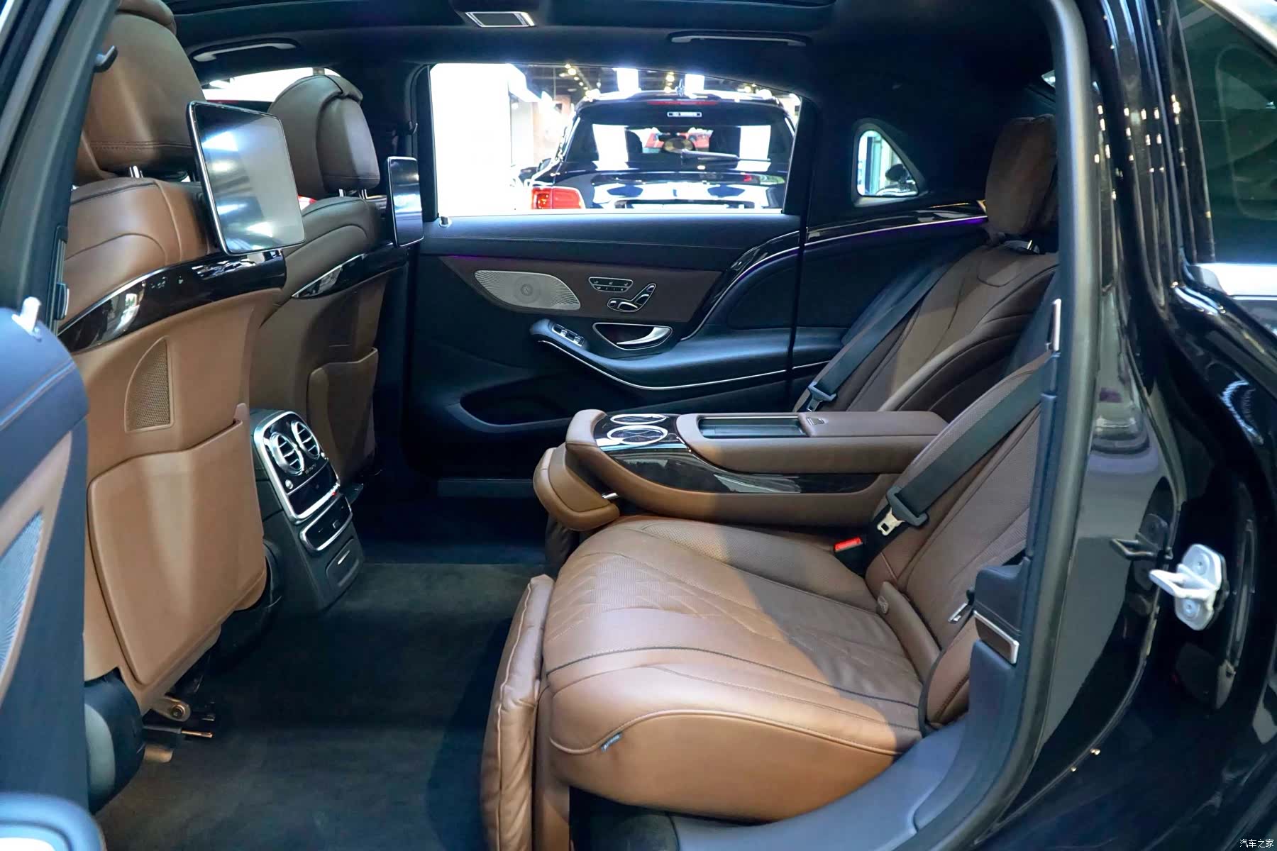 Maybach S-Class, 2018 6