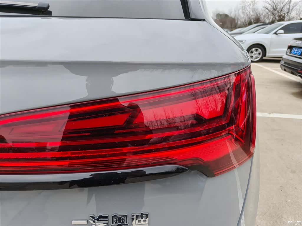 Audi Q5L, 2025 19