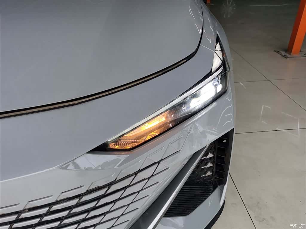Changan UNI-V, 2022 18