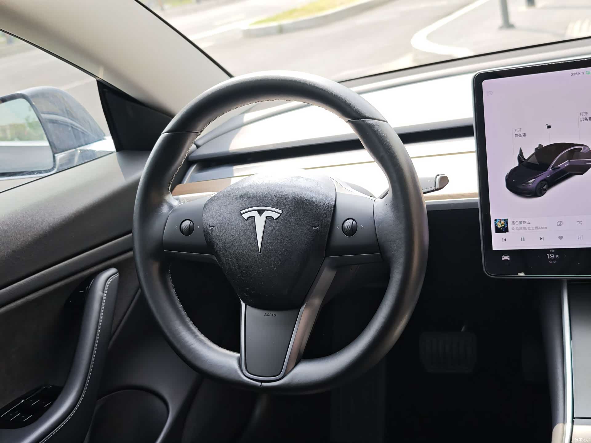Tesla Model 3, 2019 14