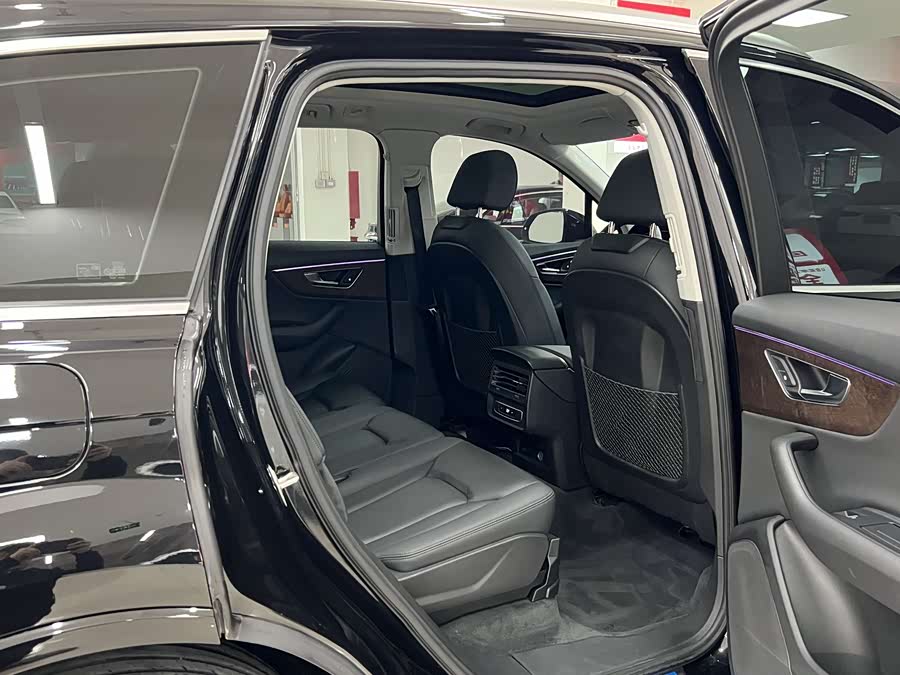 Audi Q7 2022, фото 12