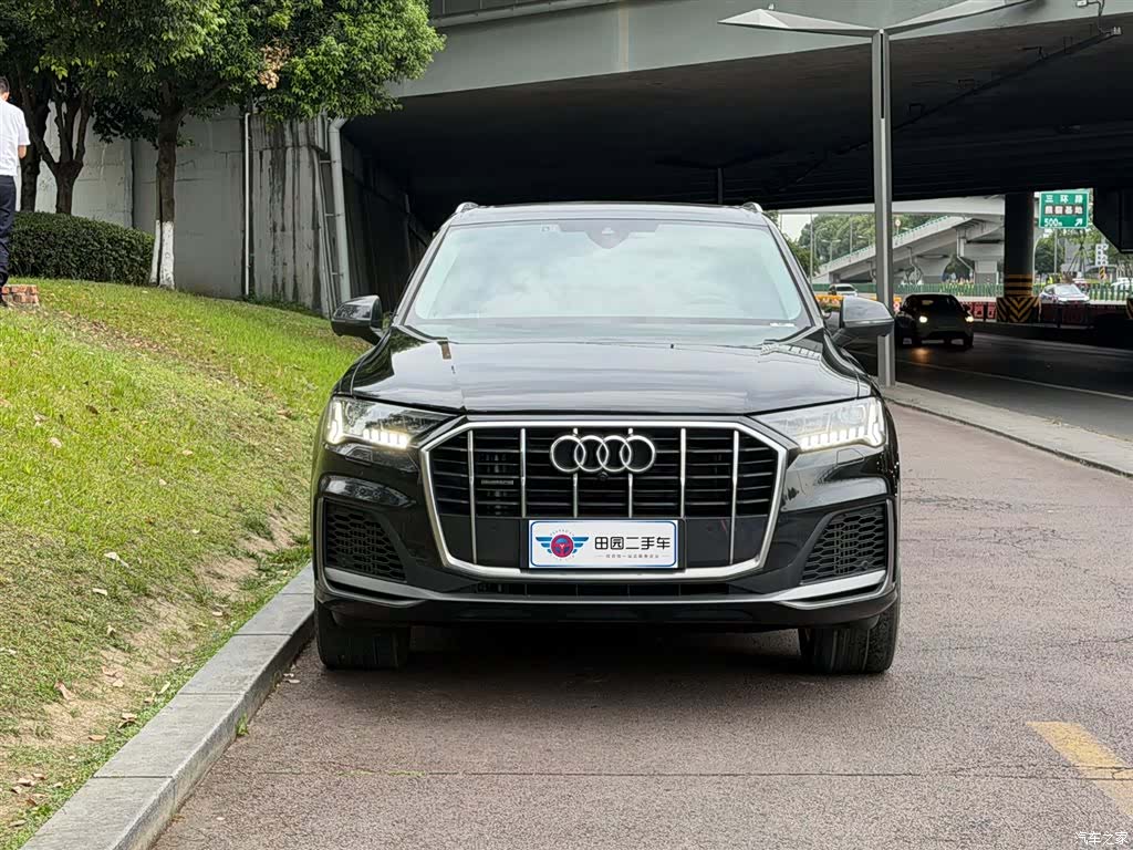 Audi Q7, 2024 2