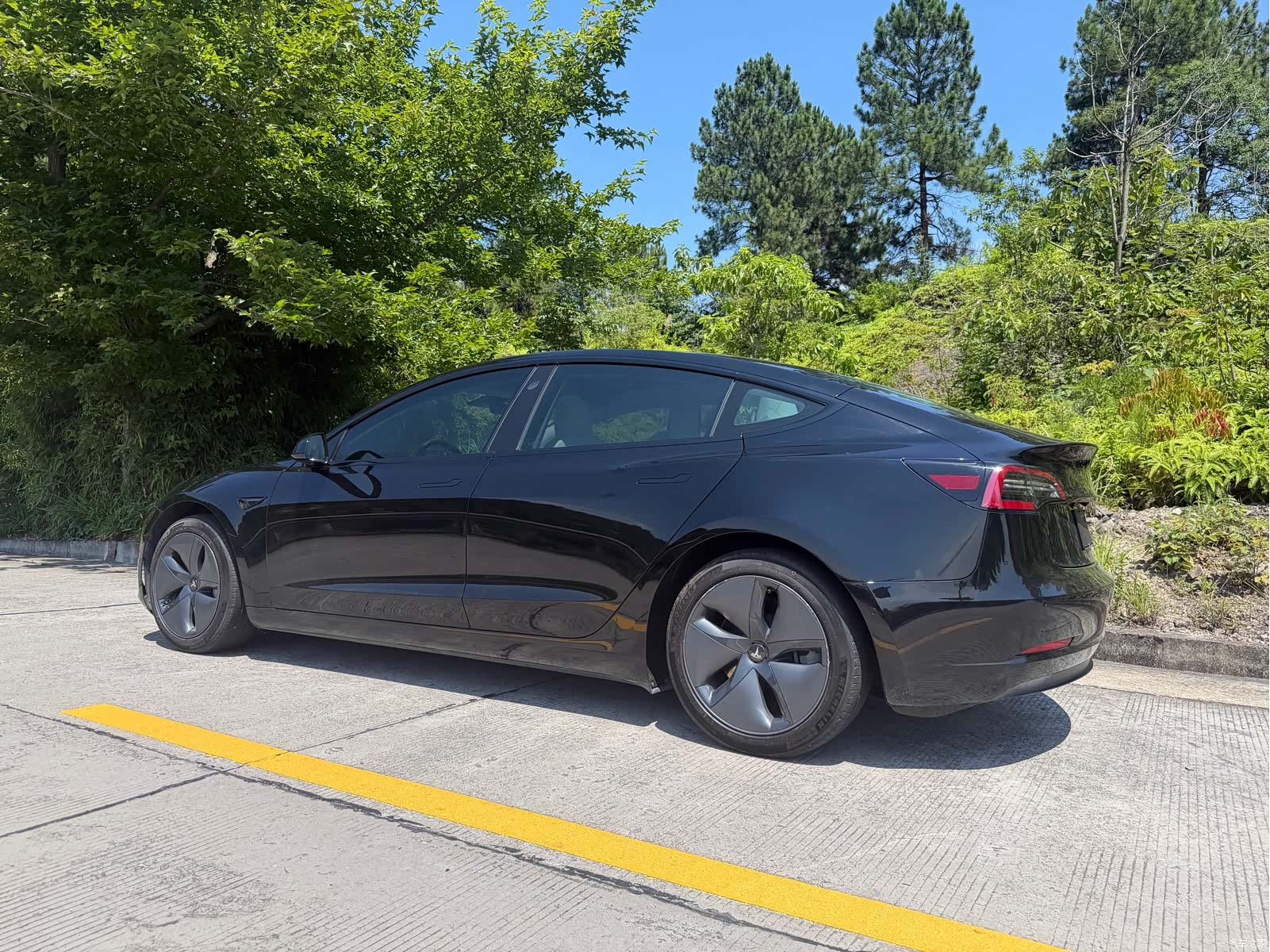 Tesla Model 3, 2020 15