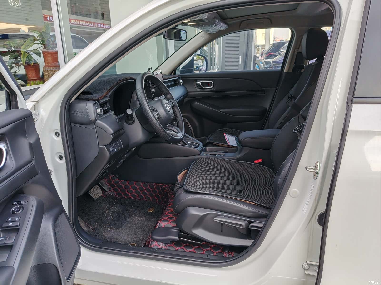 Honda Vezel, 2023 все фото