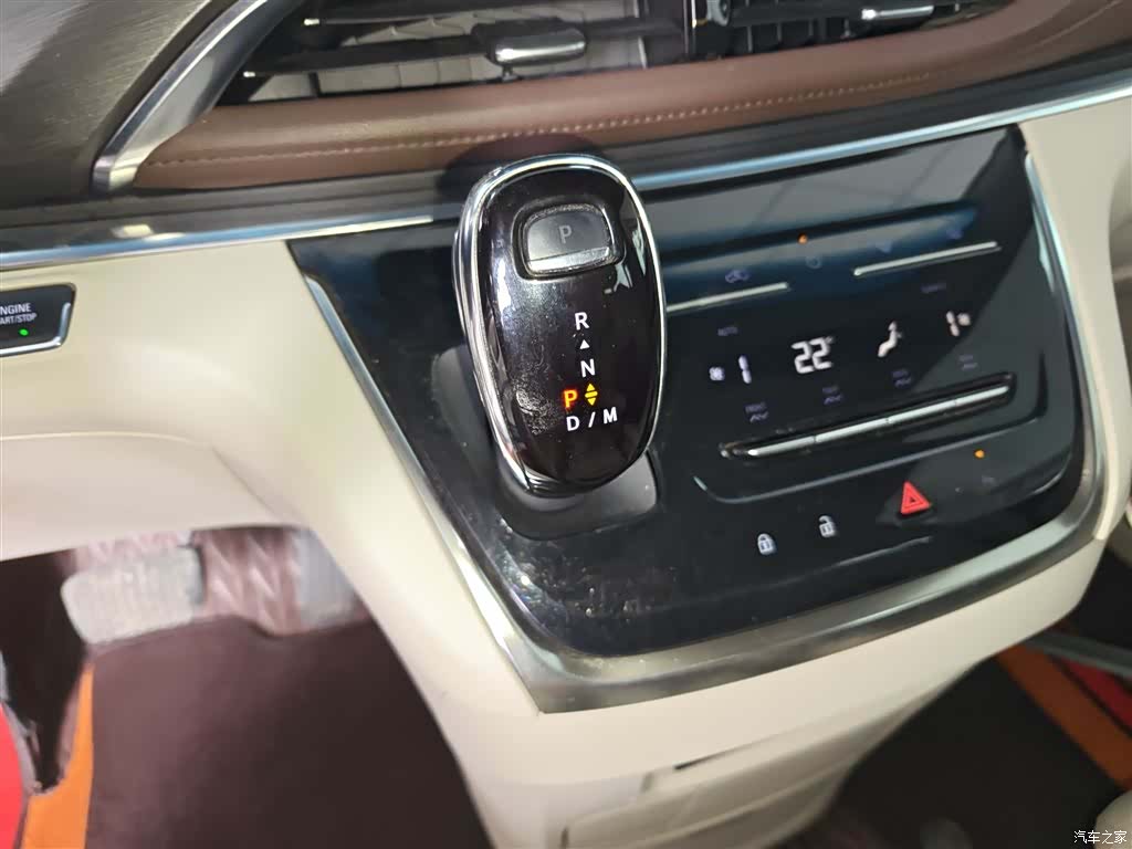 Buick GL8, 2023 10
