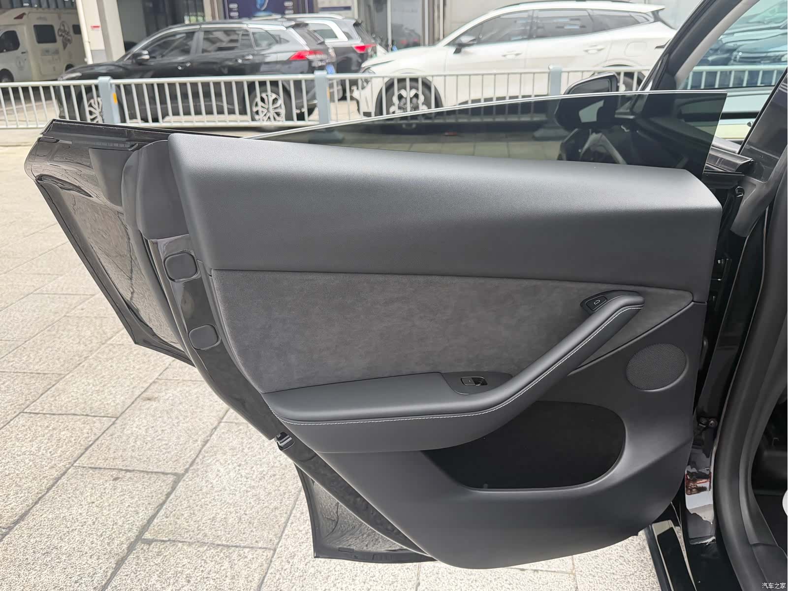 Tesla Model Y, 2023 8