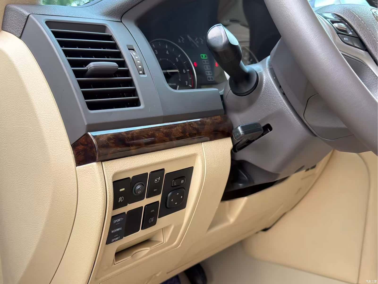 Toyota Land Cruiser, 2016 12