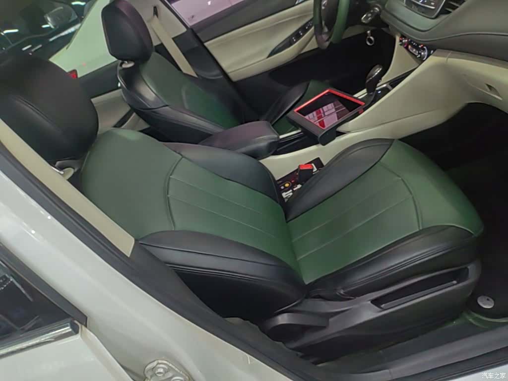 Buick GL6, 2018 25