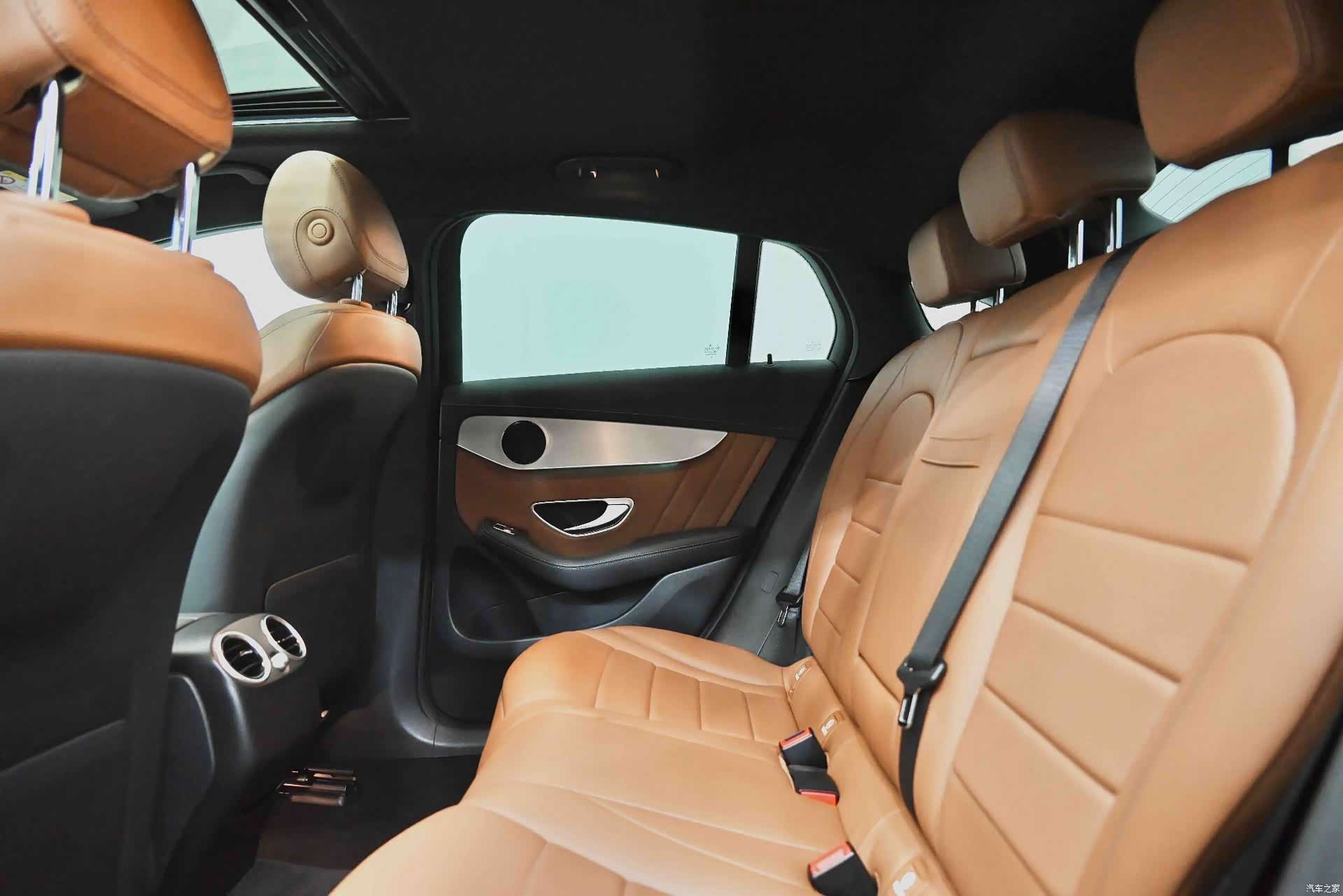 Mercedes-Benz GLC, 2023 22