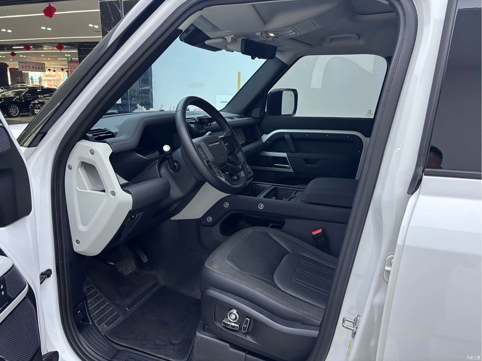 Land Rover Defender, 2022 9