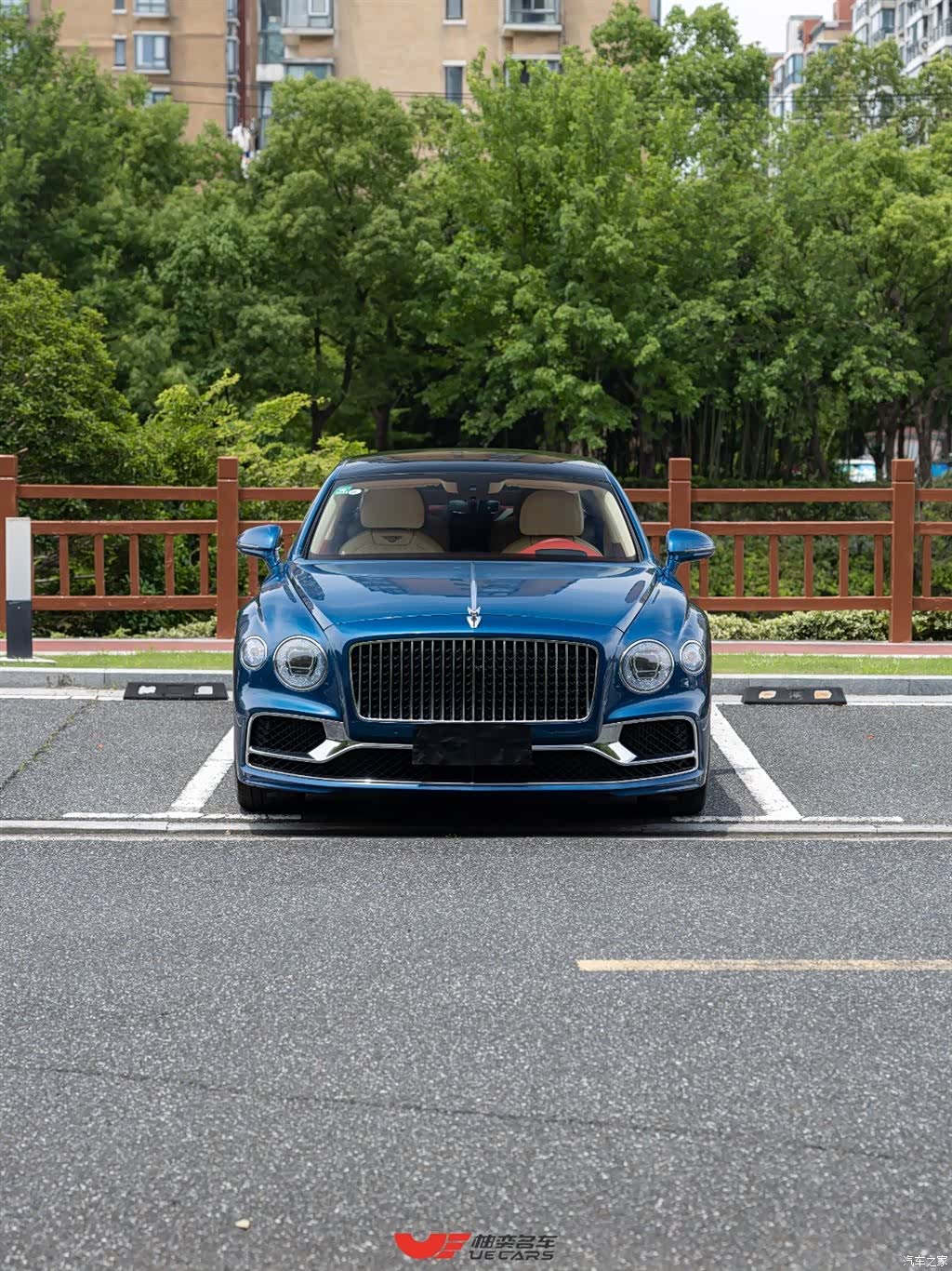 Bentley Flying Spur, 2020 2