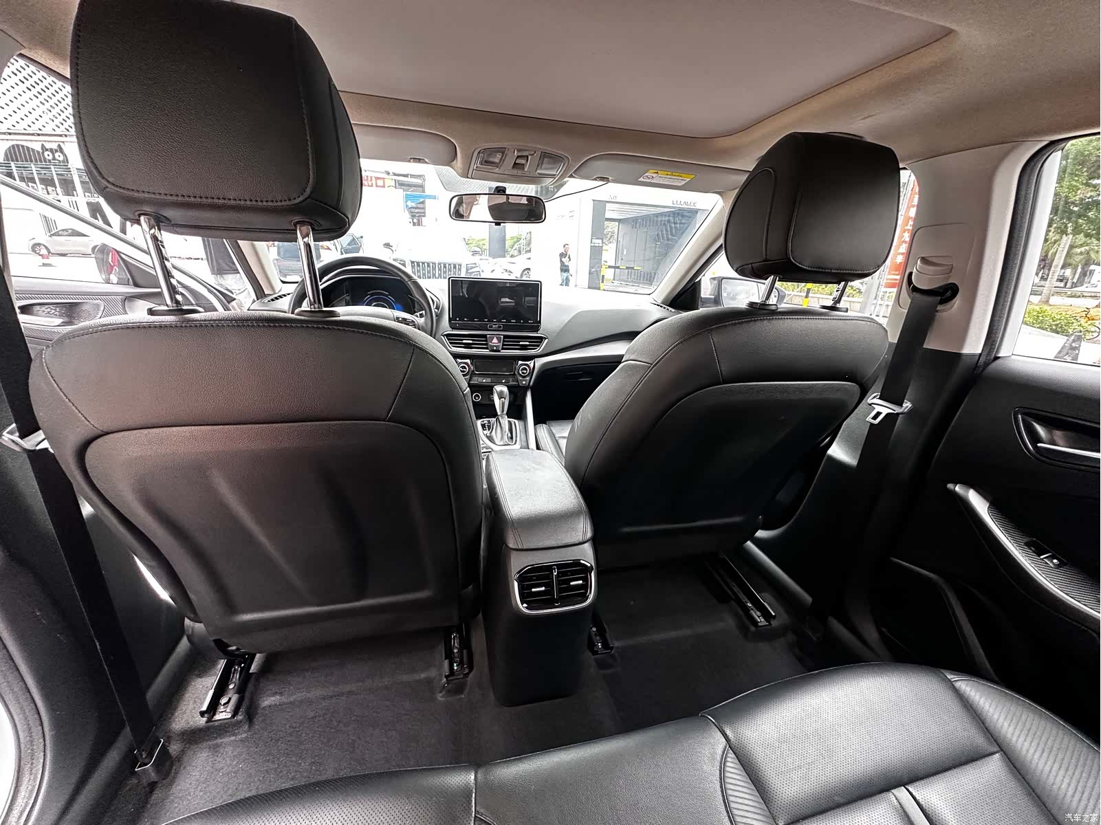Hyundai Lafesta, 2019 12