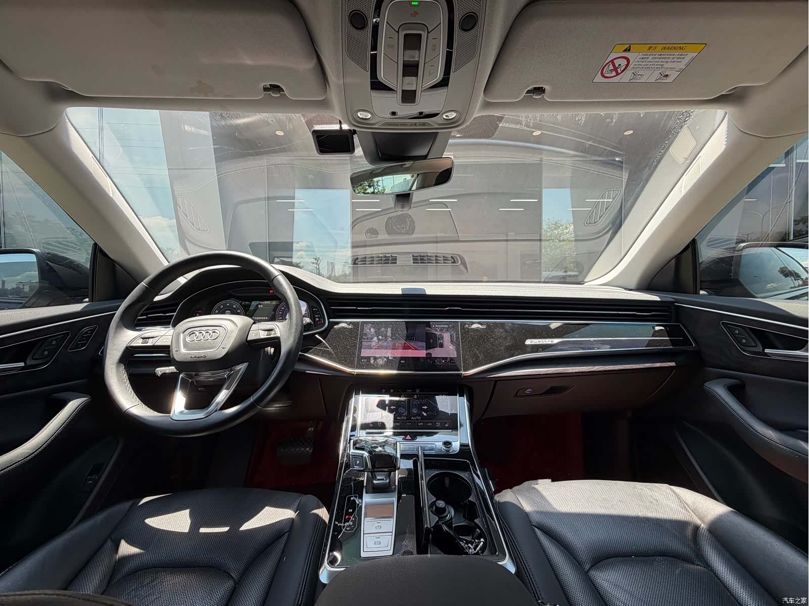 Audi Q8, 2024 9