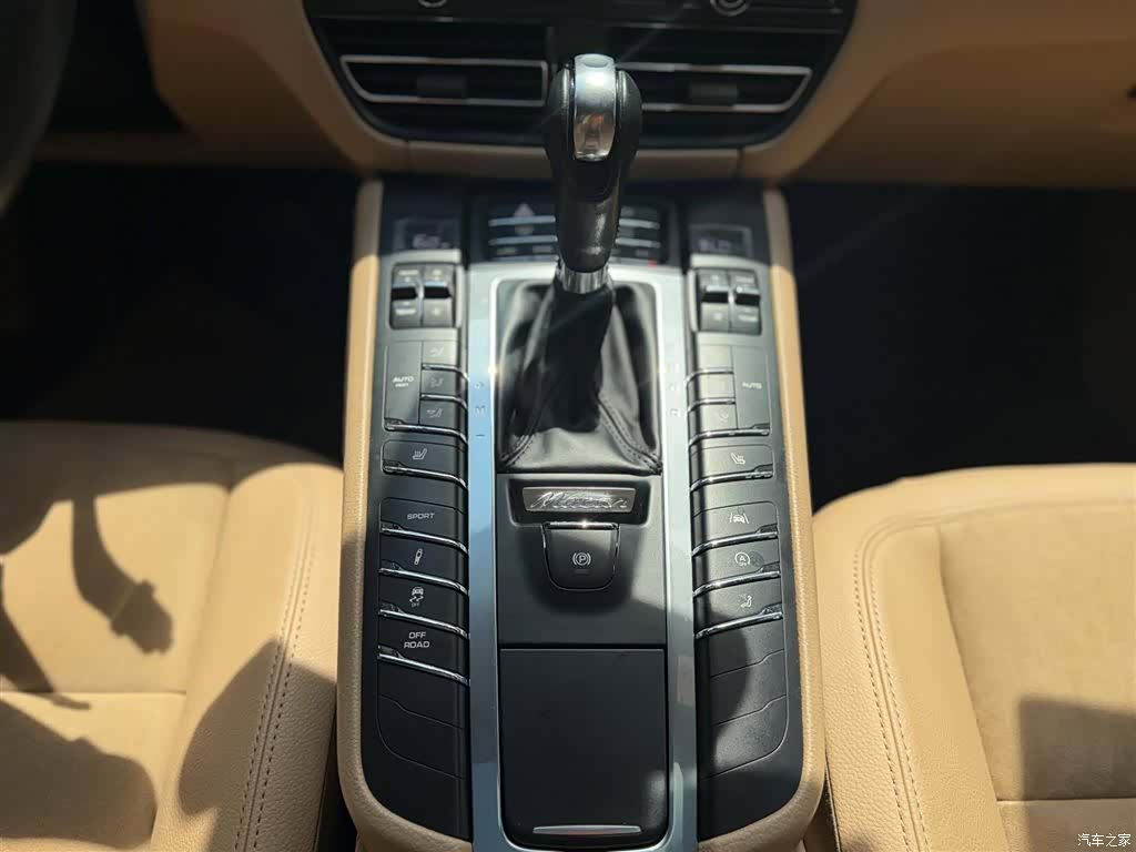 Porsche Macan, 2018 10