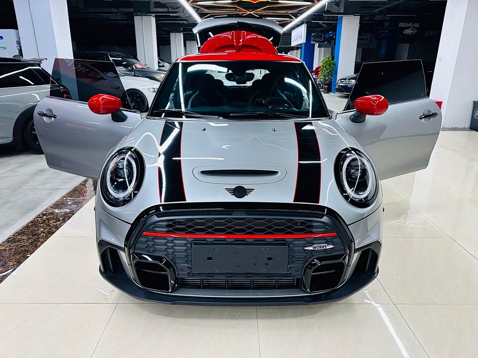 MINI JCW