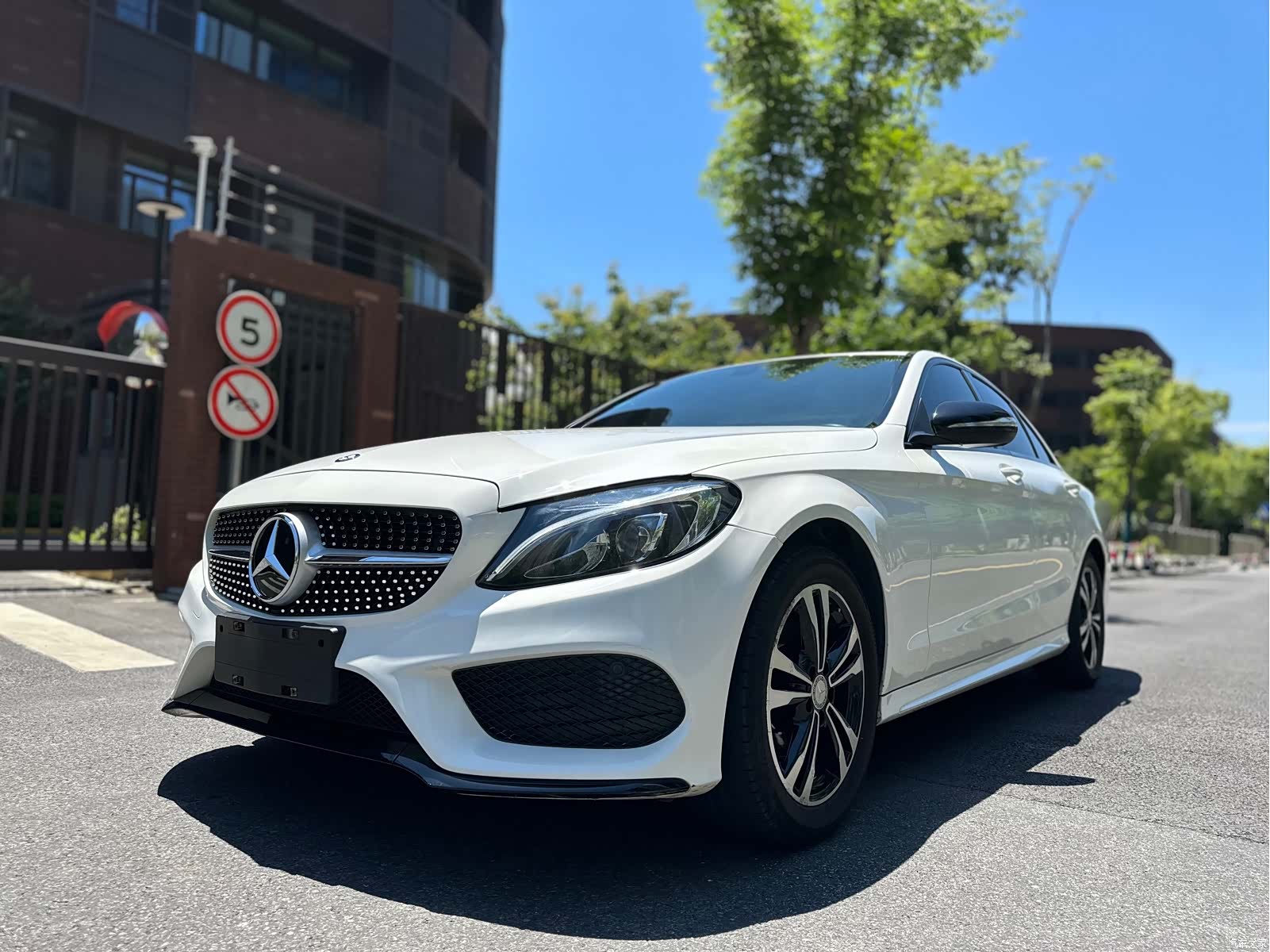 Mercedes-Benz C-Class, 2015 25