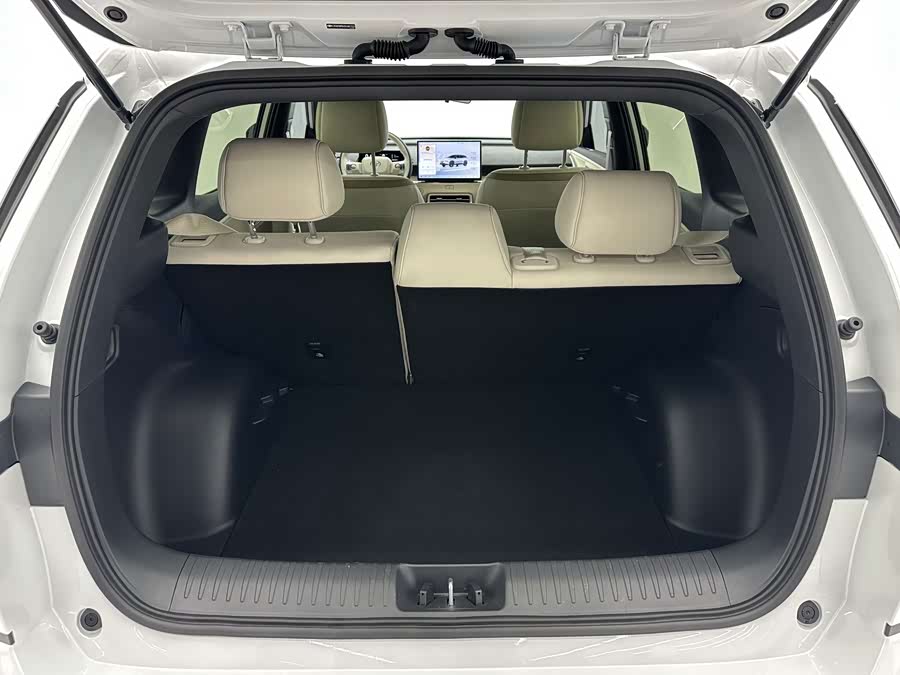 Toyota bZ3X 2025, фото 17