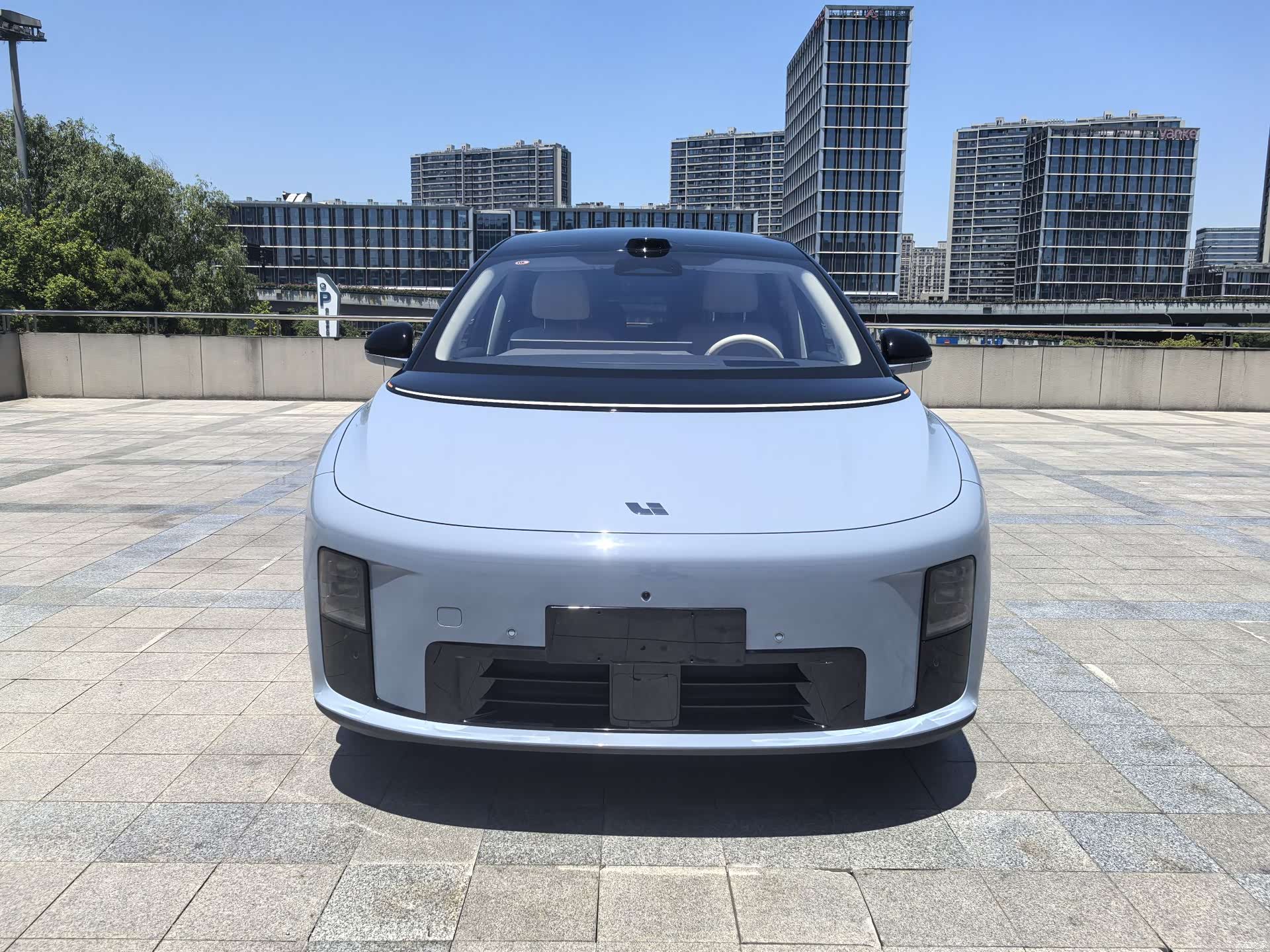 Li Auto i8, 2025 3