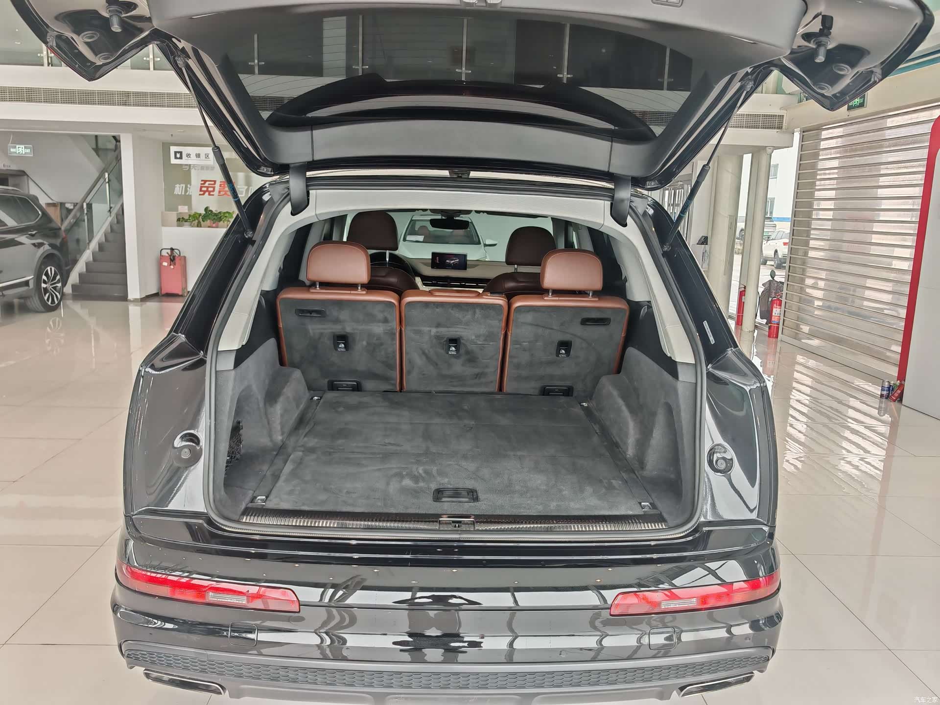Audi Q7, 2018 12