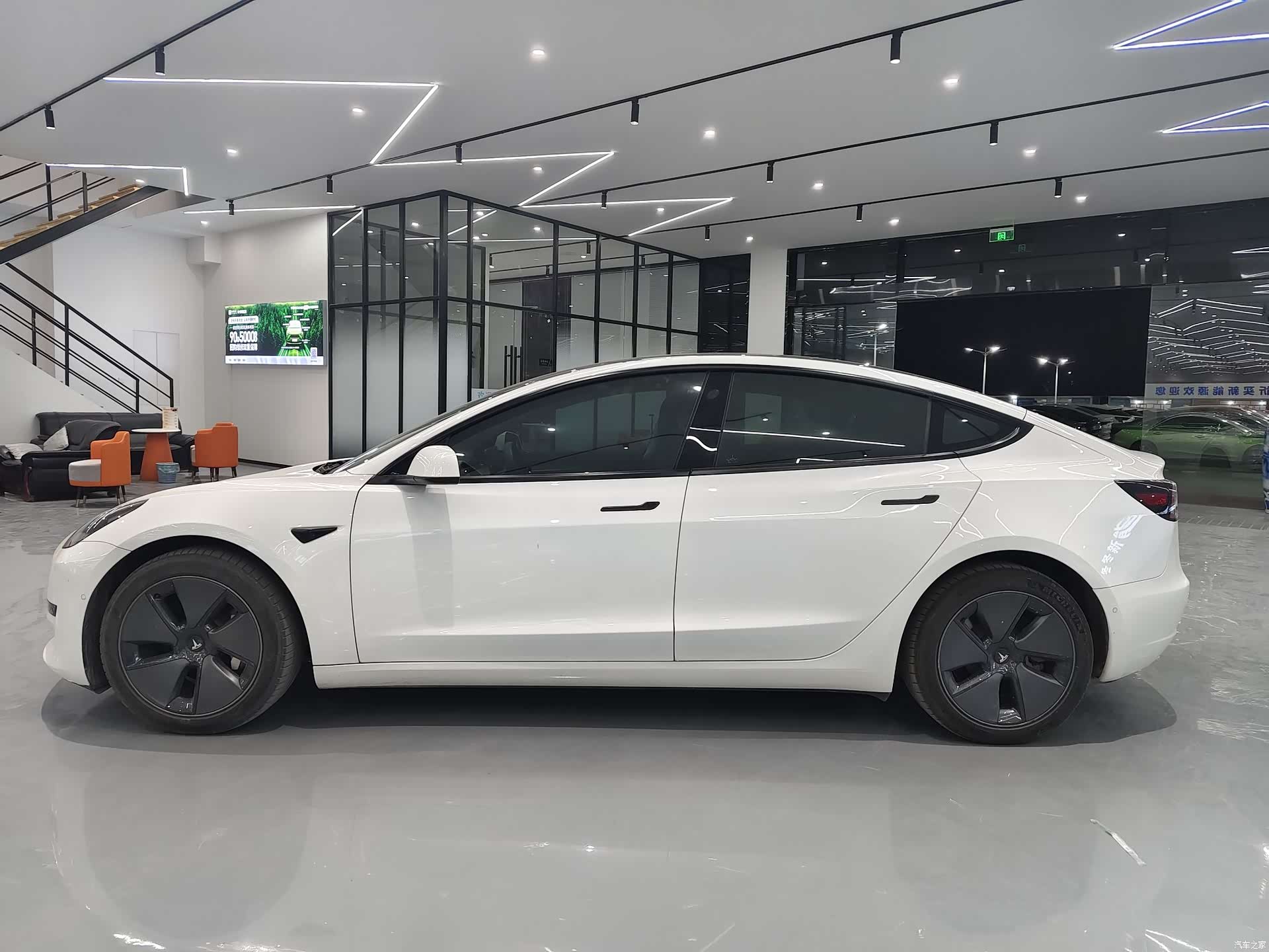 Tesla Model 3, 2021 9