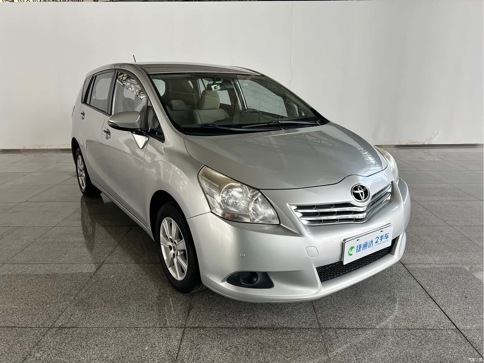 Toyota 180E, 2014 3