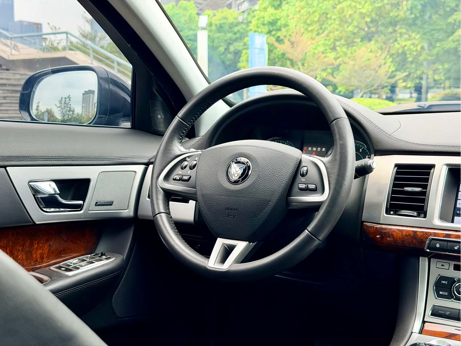 Jaguar XF, 2014 10