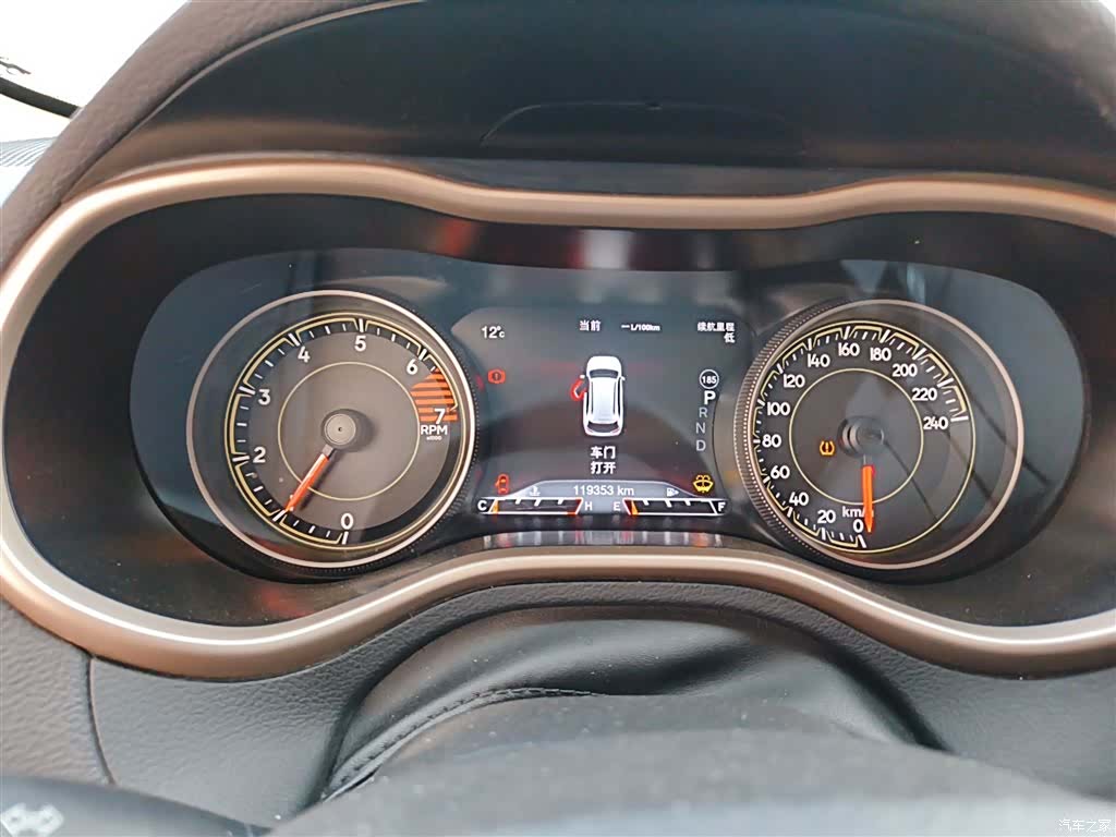 Jeep Cherokee, 2017 12