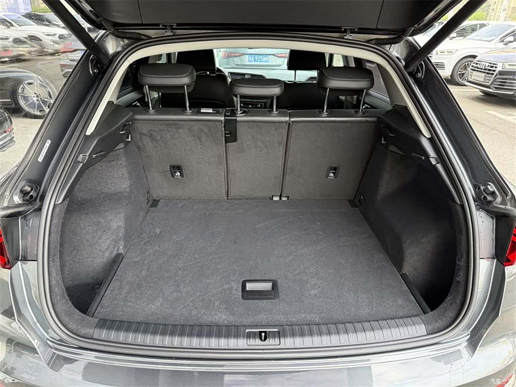 Audi Q3, 2020 9