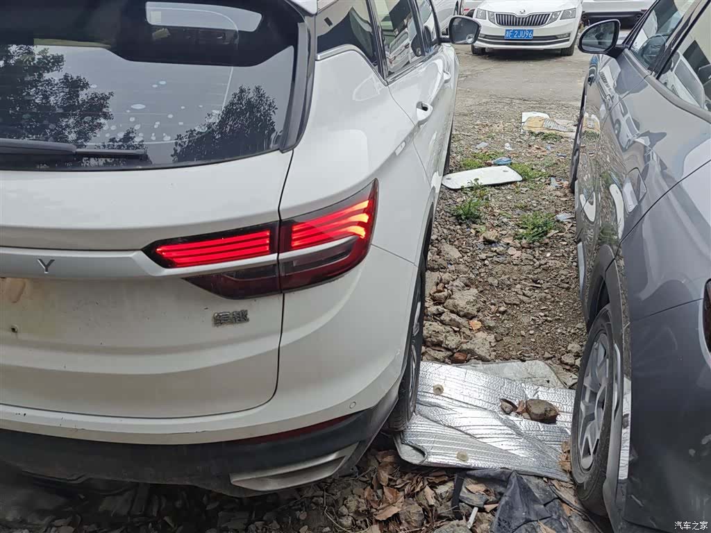 Geely Coolray, 2021 24