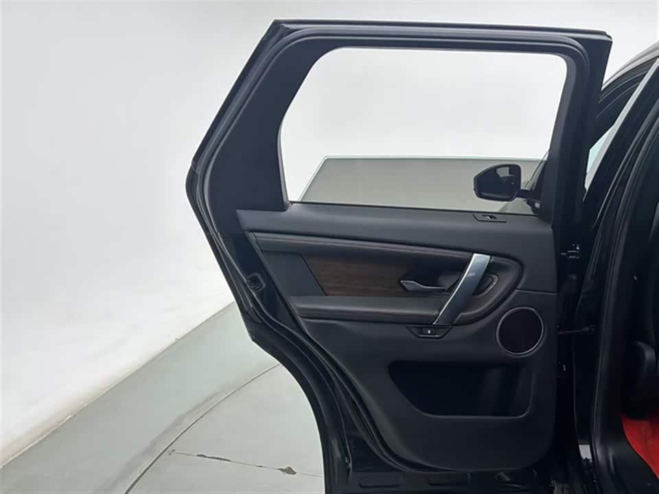 Land Rover Discover sports