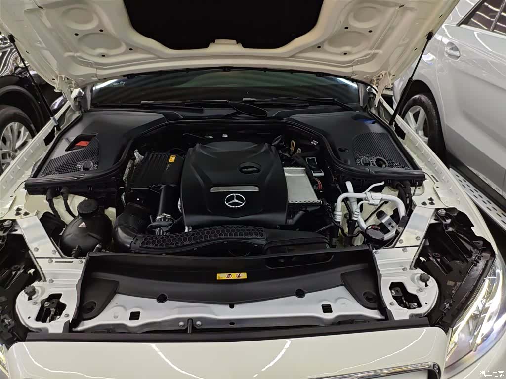 Mercedes-Benz E-Class, 2018 20