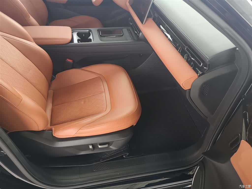 Wuling Starlight, 2025 20