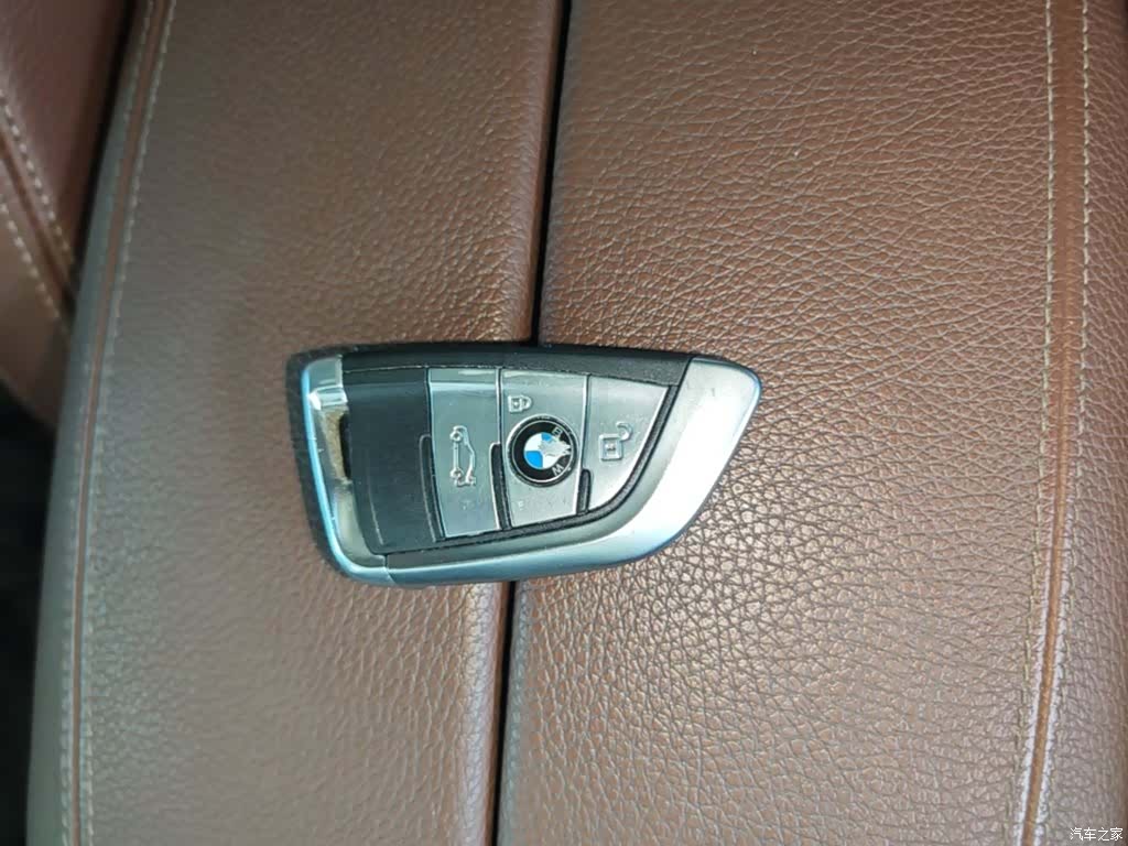 BMW X6, 2018 9