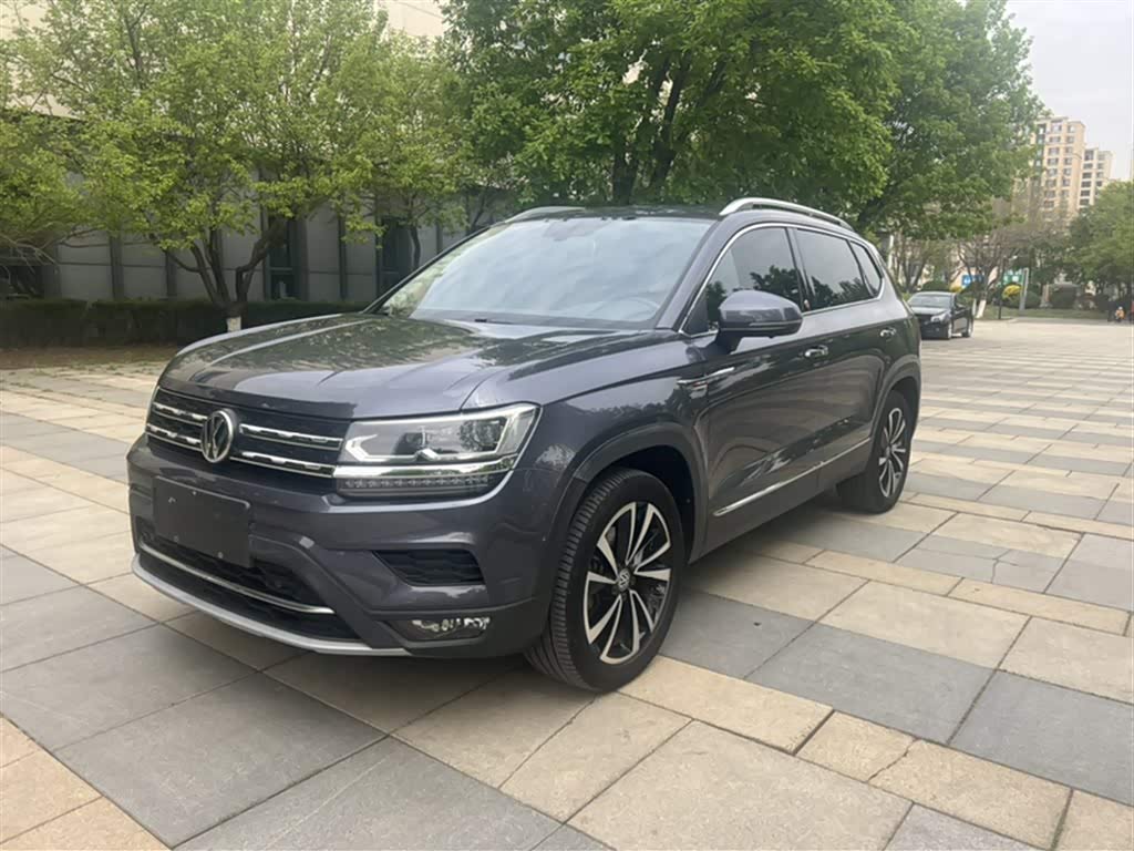 Volkswagen Tharu