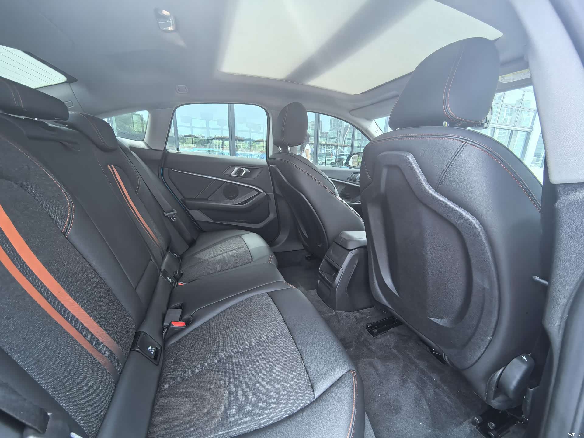 BMW 2 Series, 2024 8
