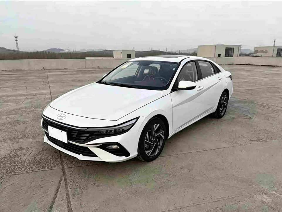 Hyundai Elantra