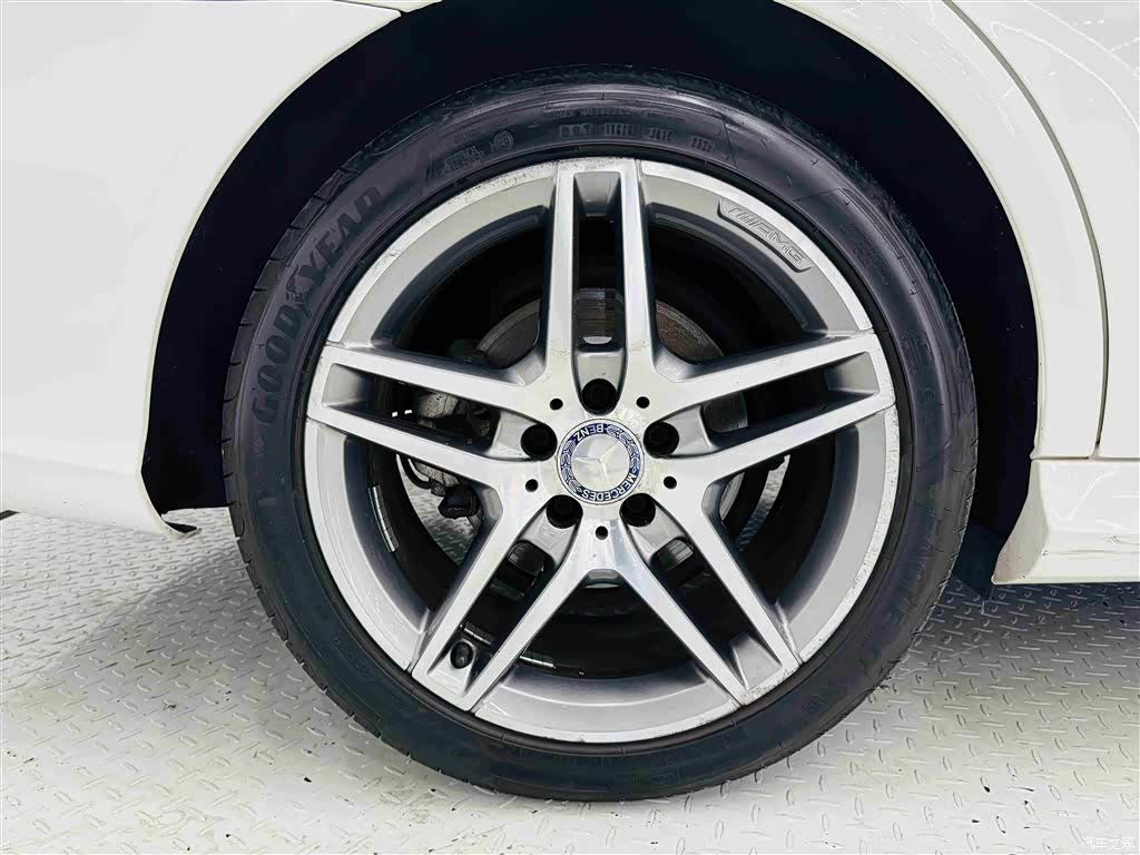 Mercedes-Benz E-Class, 2014 25