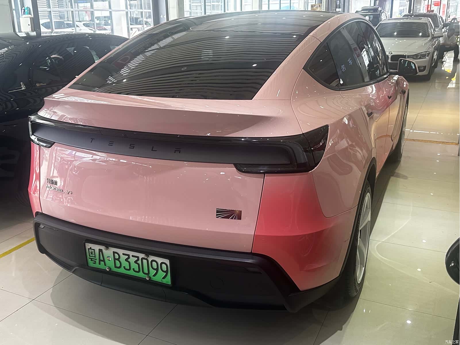 Tesla Model Y, 2025 3