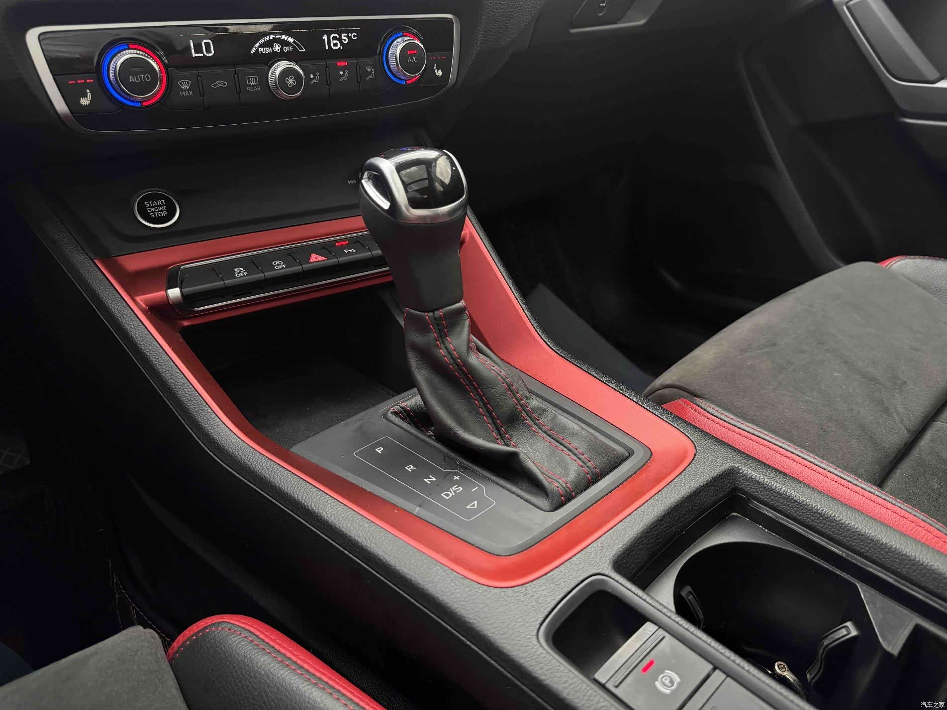 Audi Q3, 2021 13