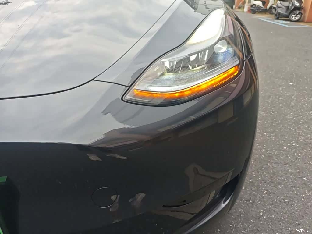 Tesla Model Y, 2024 24