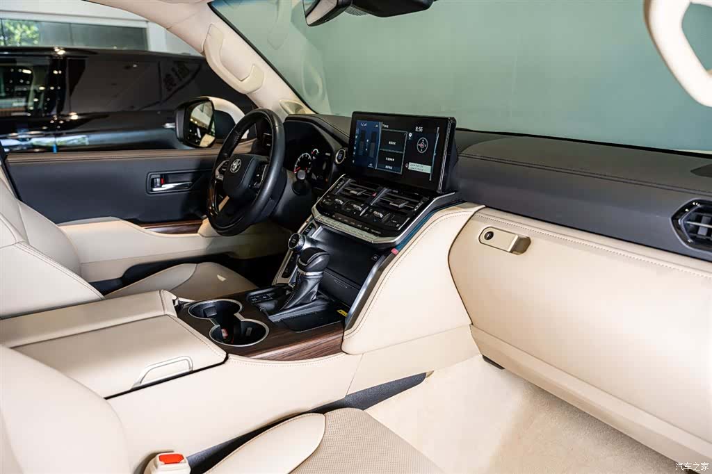 Toyota Land Cruiser, 2024 9