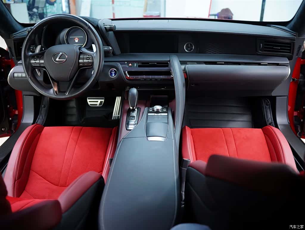 Lexus LC, 2022 38