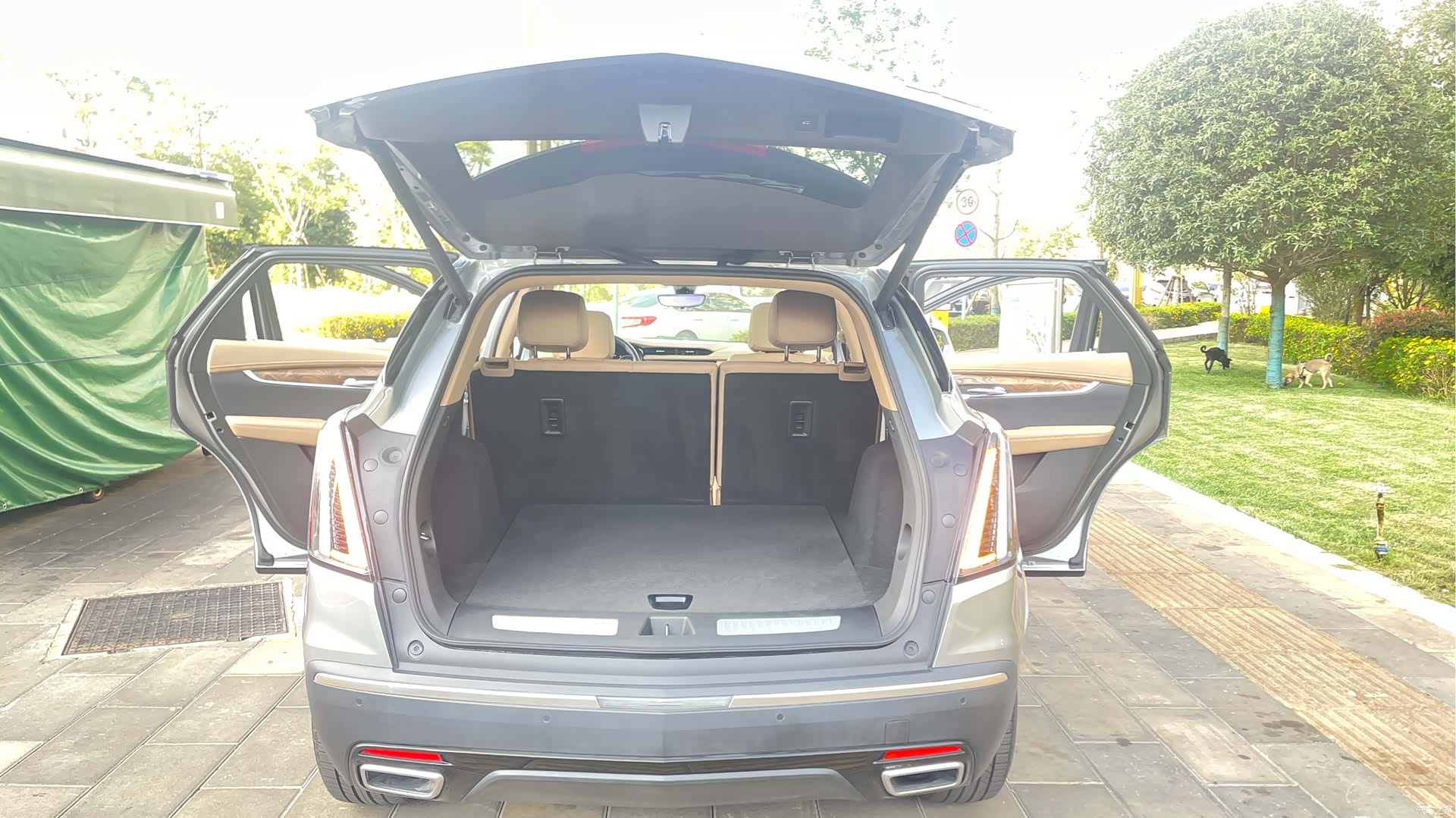 Cadillac XT5, 2025 12