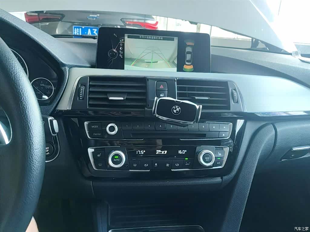 BMW 3 Series, 2016 13