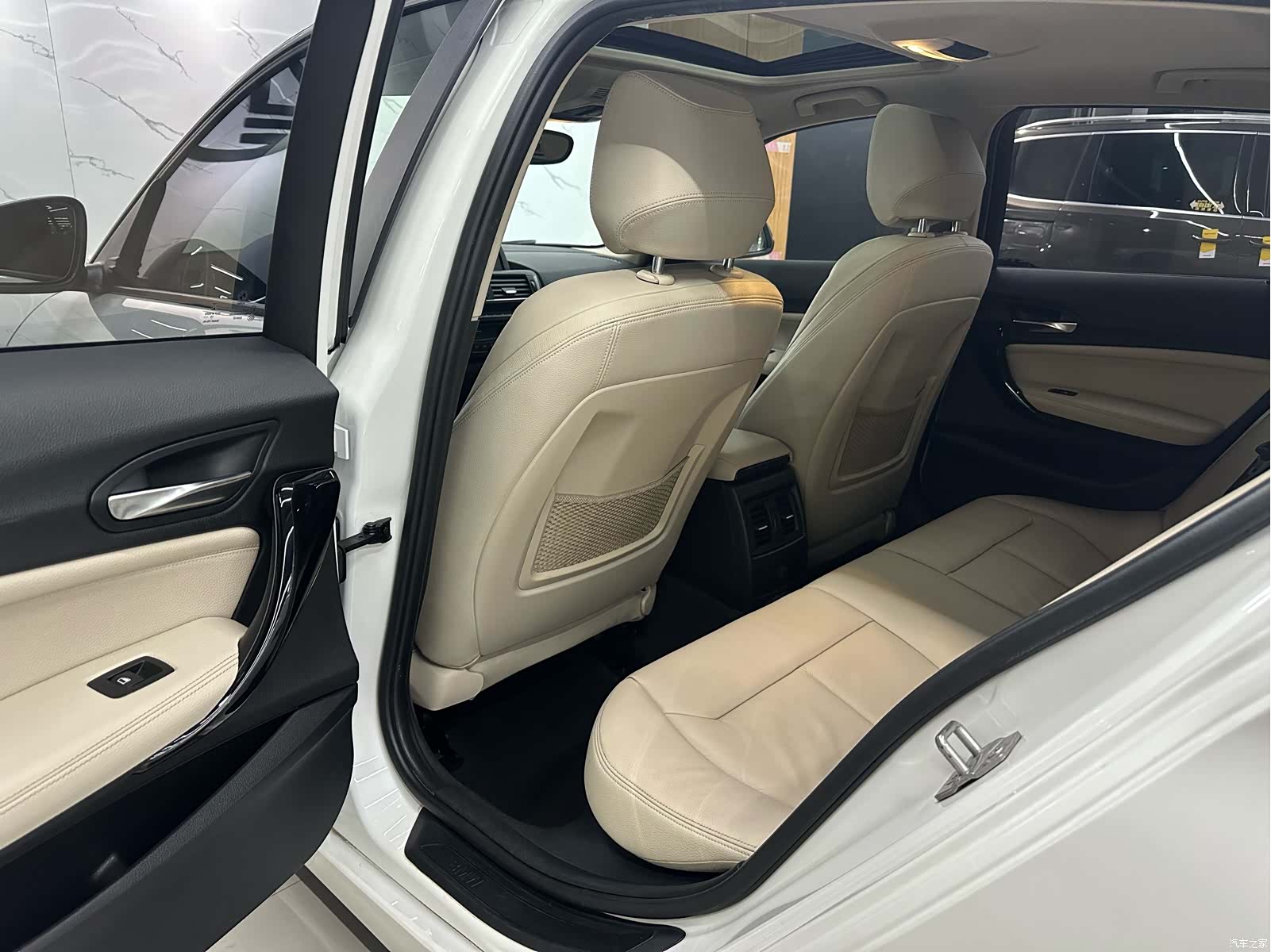 BMW 1 Series, 2016 11