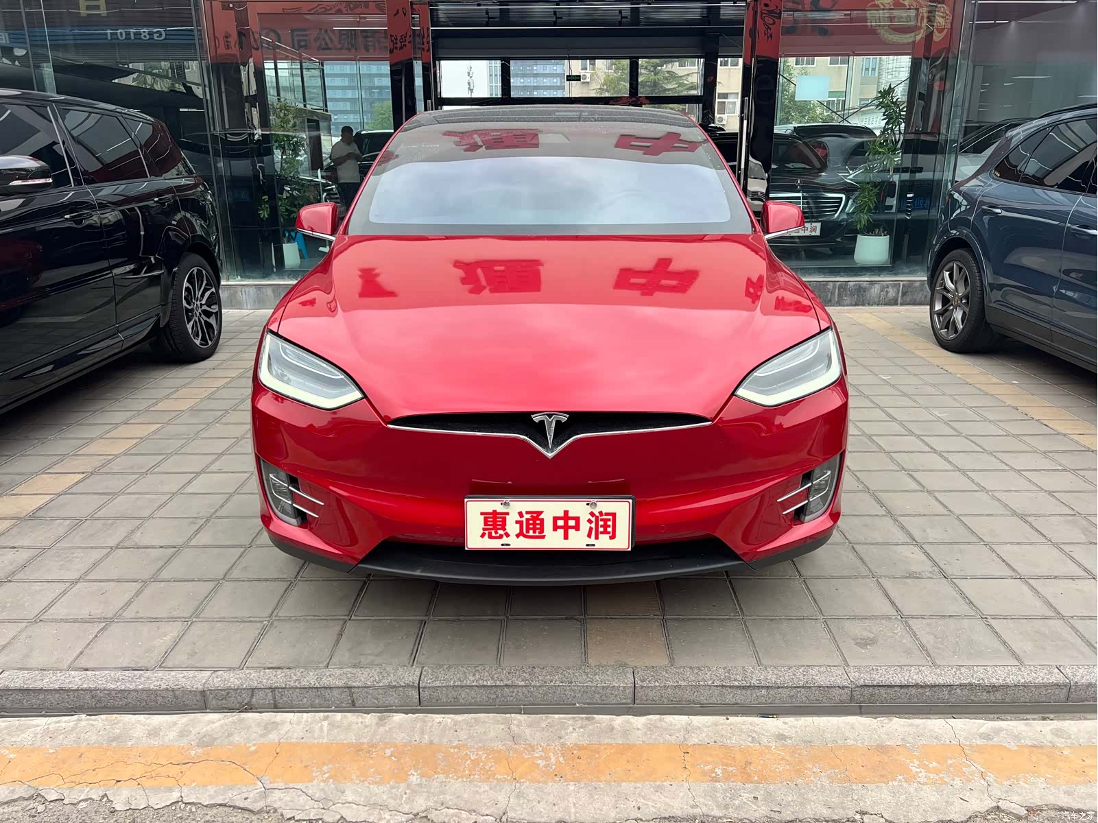 Tesla Model X, 2017 2