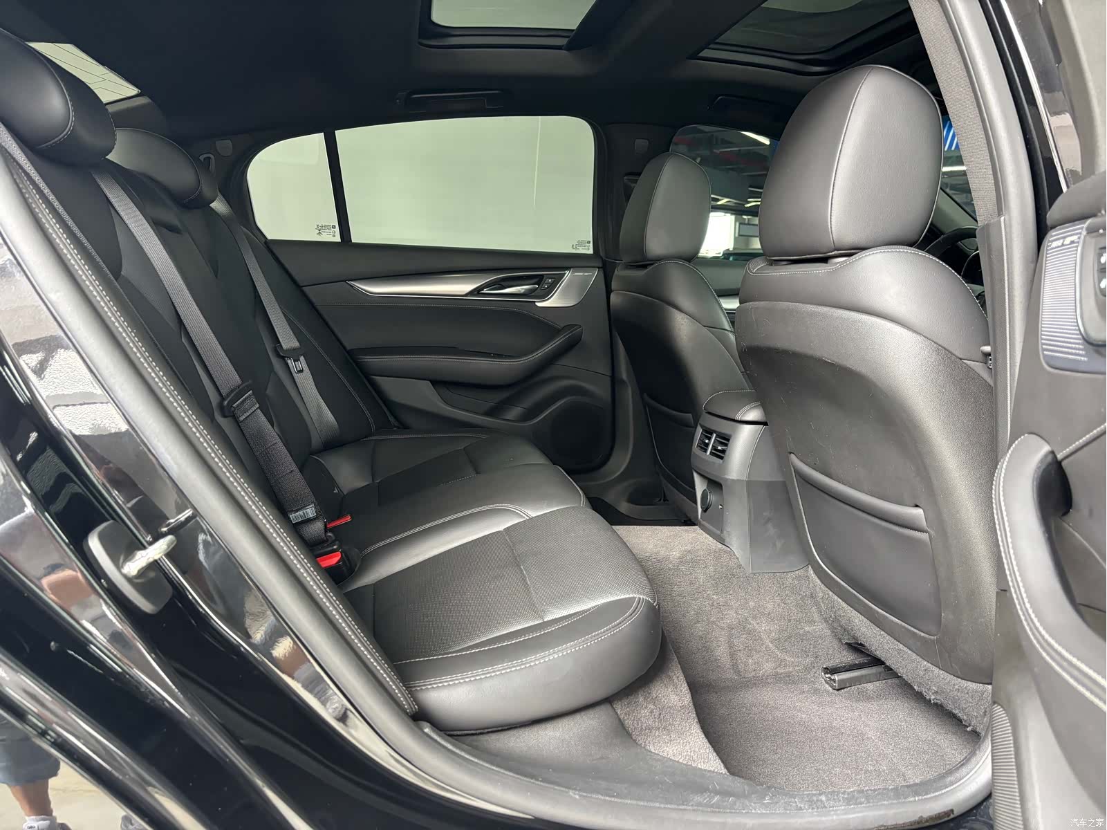 Cadillac CT5, 2021 все фото