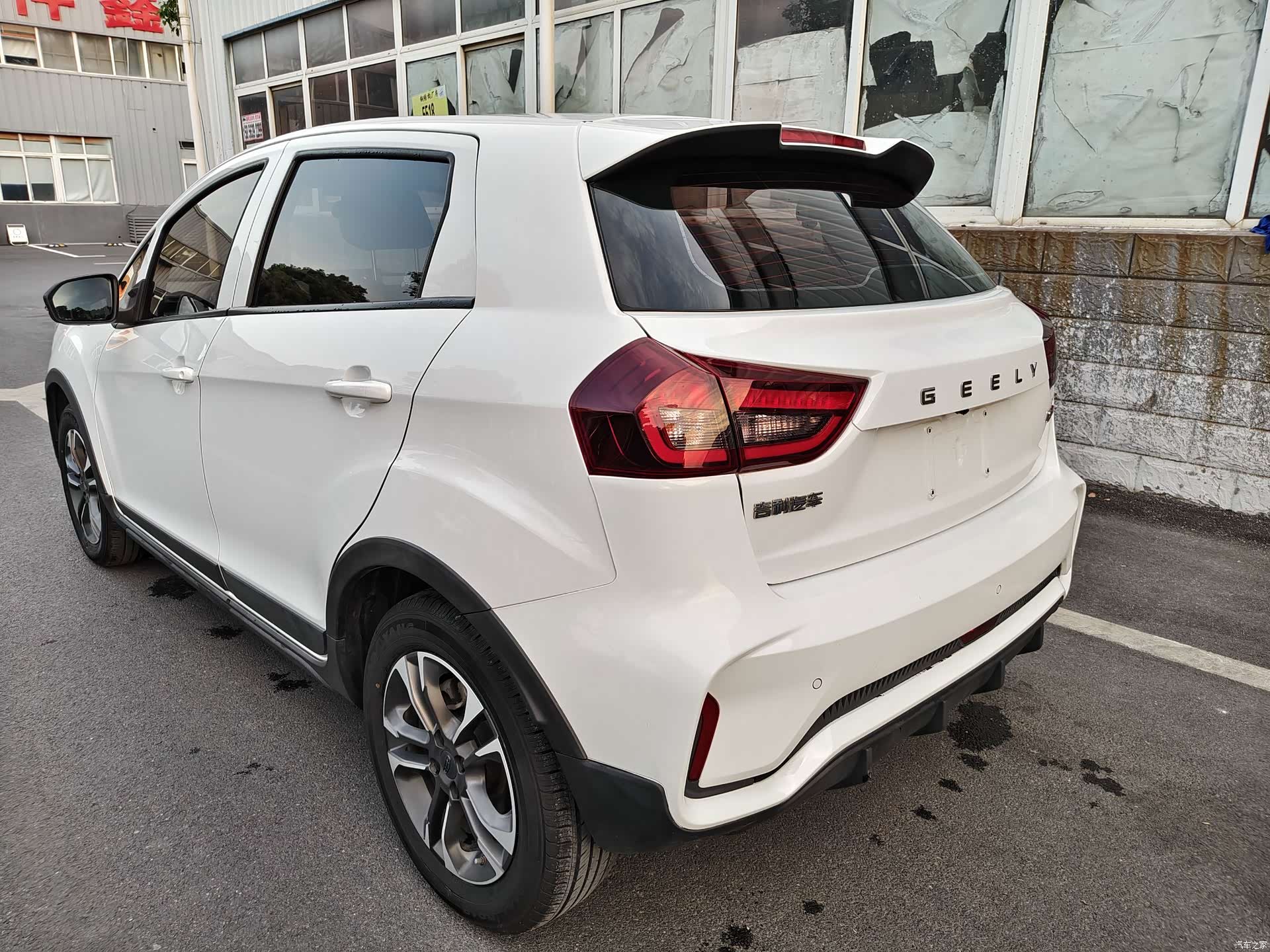 Geely EX3, 2022 15