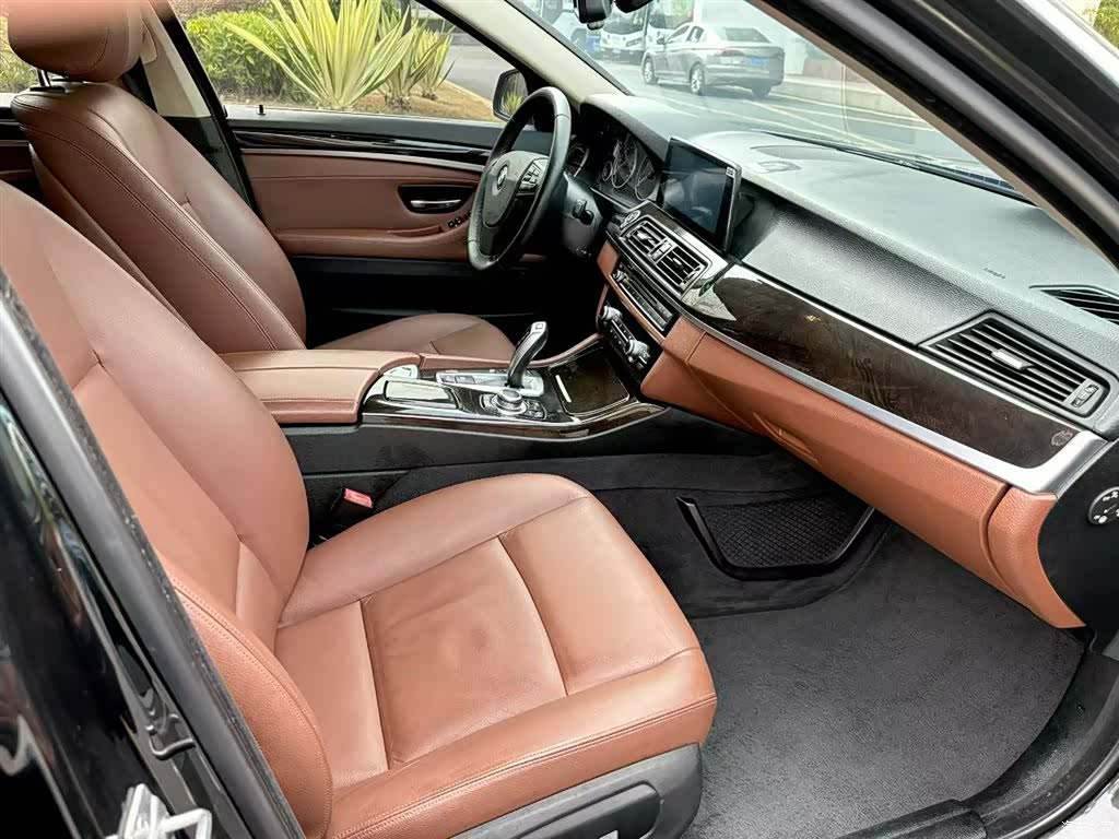 BMW 5 Series, 2016 13