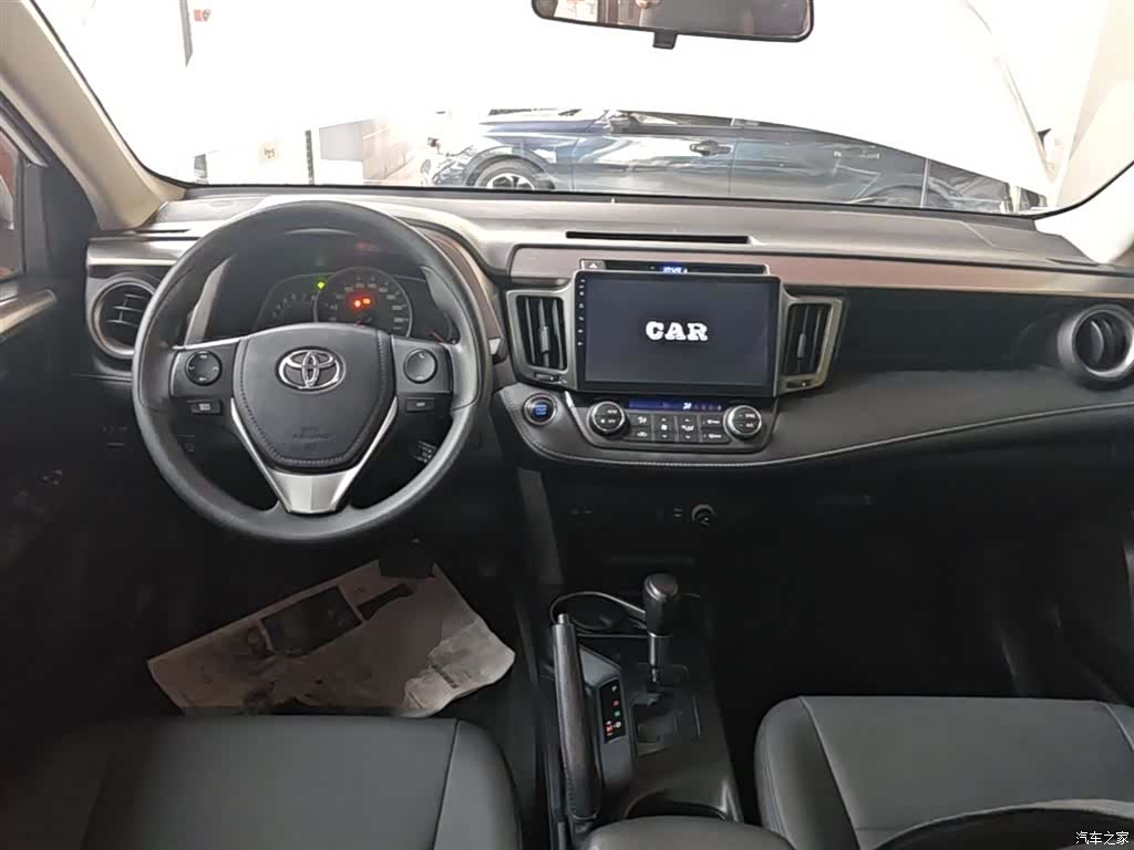 Toyota RAV4, 2017 10